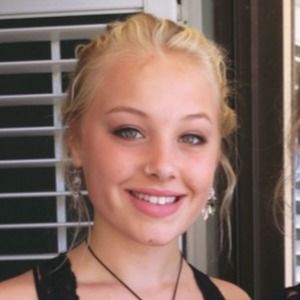 Meet your Posher, Anika